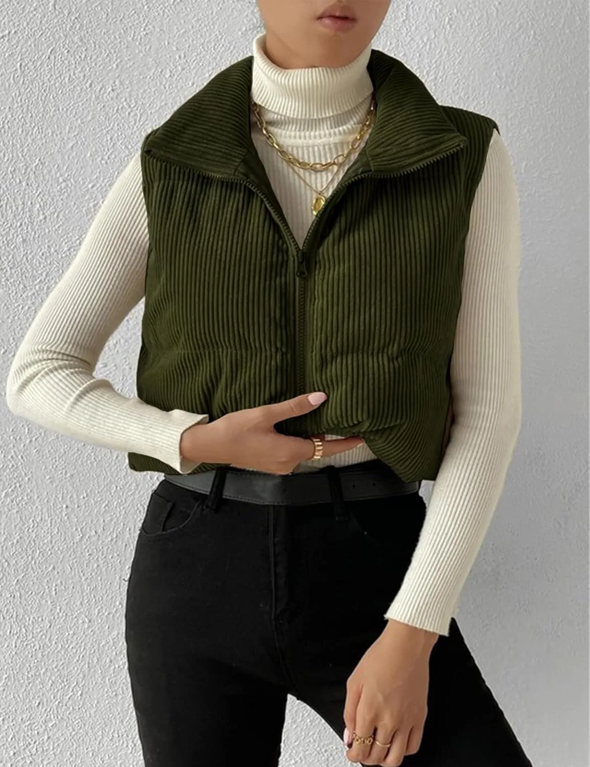 Gihuo Women's Corduroy Puffer Vest Cropped Stand Collar Zip Up Vest Quilted Sleeveless Jackets Gilet