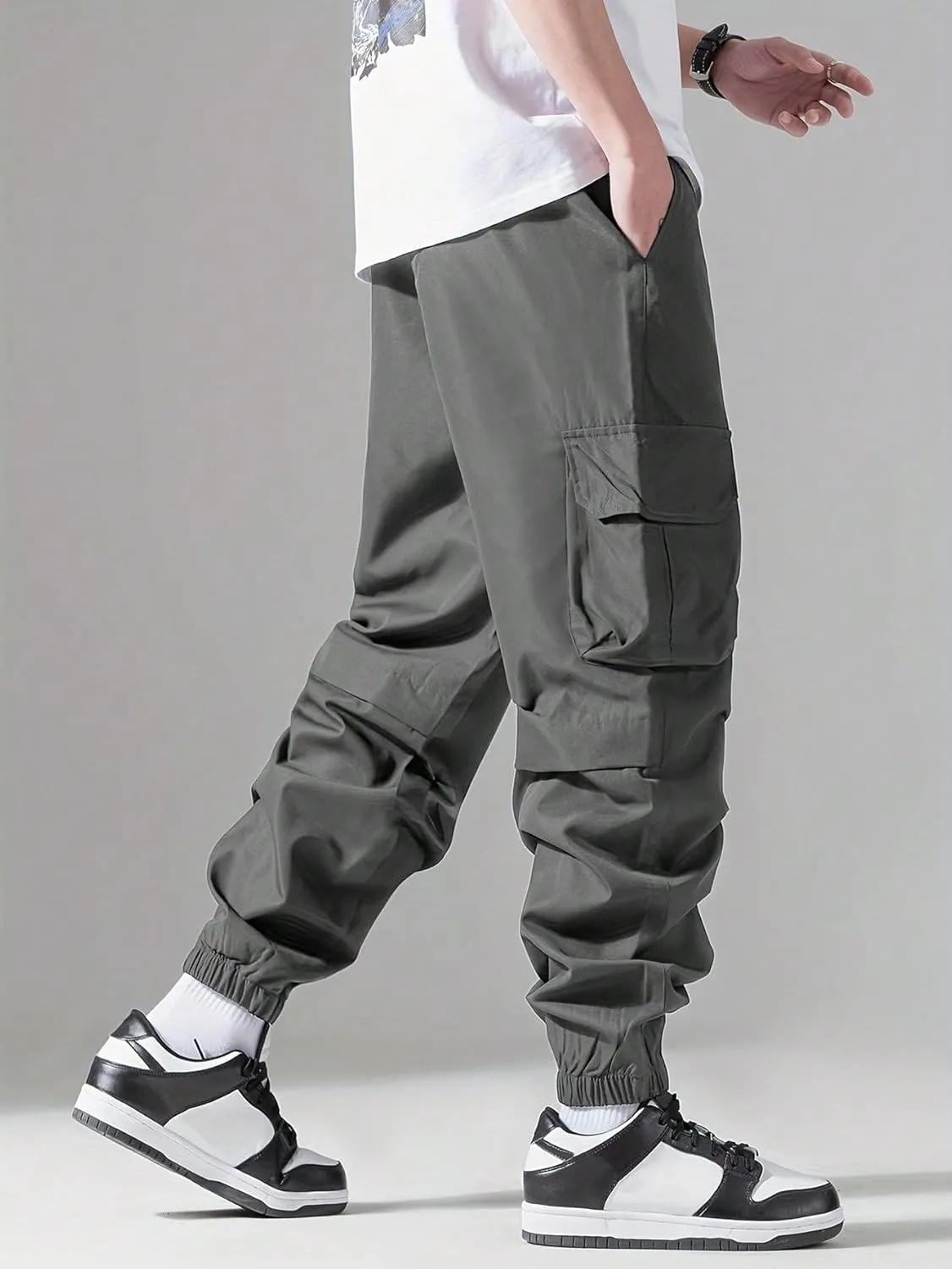 Verdusa Men's Cargo Pants Elastic Wasit Workout Joggers Tactical Pro Club Sweat Bottoms with Pockets